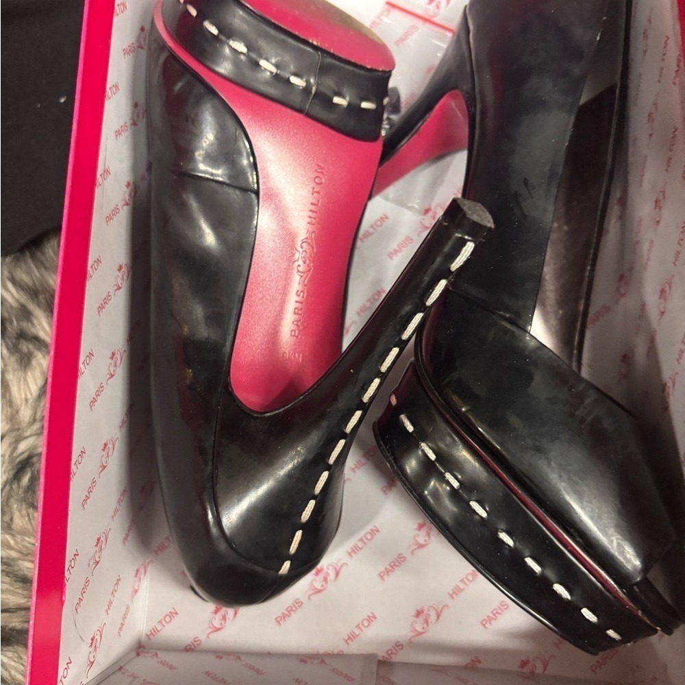 Paris Hilton Black Patent Peep Toe Platform Pumps Pink‎ Bottom Heels Size 8.5M
